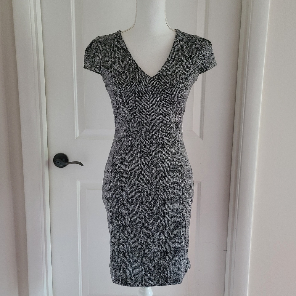 Express Black and White Tweed Pattern Fitted Dress - XS